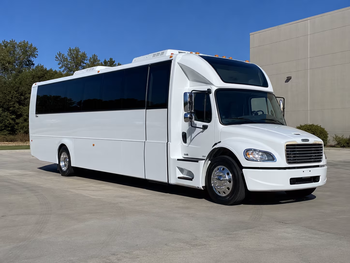Boise boise winery tour pub crawl party bus rental party bus exterior