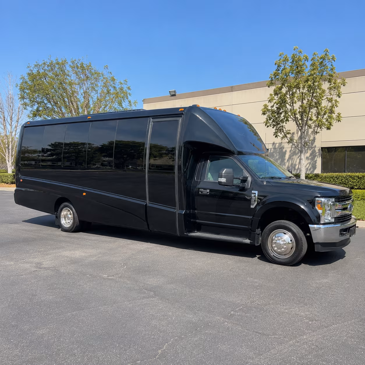 Gresham Winery Tour & Pub Crawl Transportation